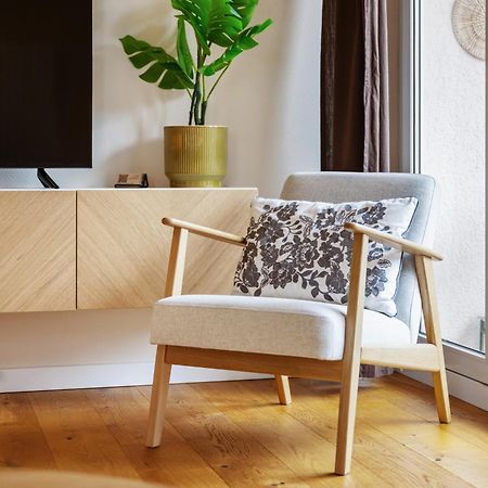 Edler Wohnraum Schwanenteich-Oase Mit Balkon, Kaffeevollautomat, Lift & Parkplatz Apartment Цвикау Екстериор снимка