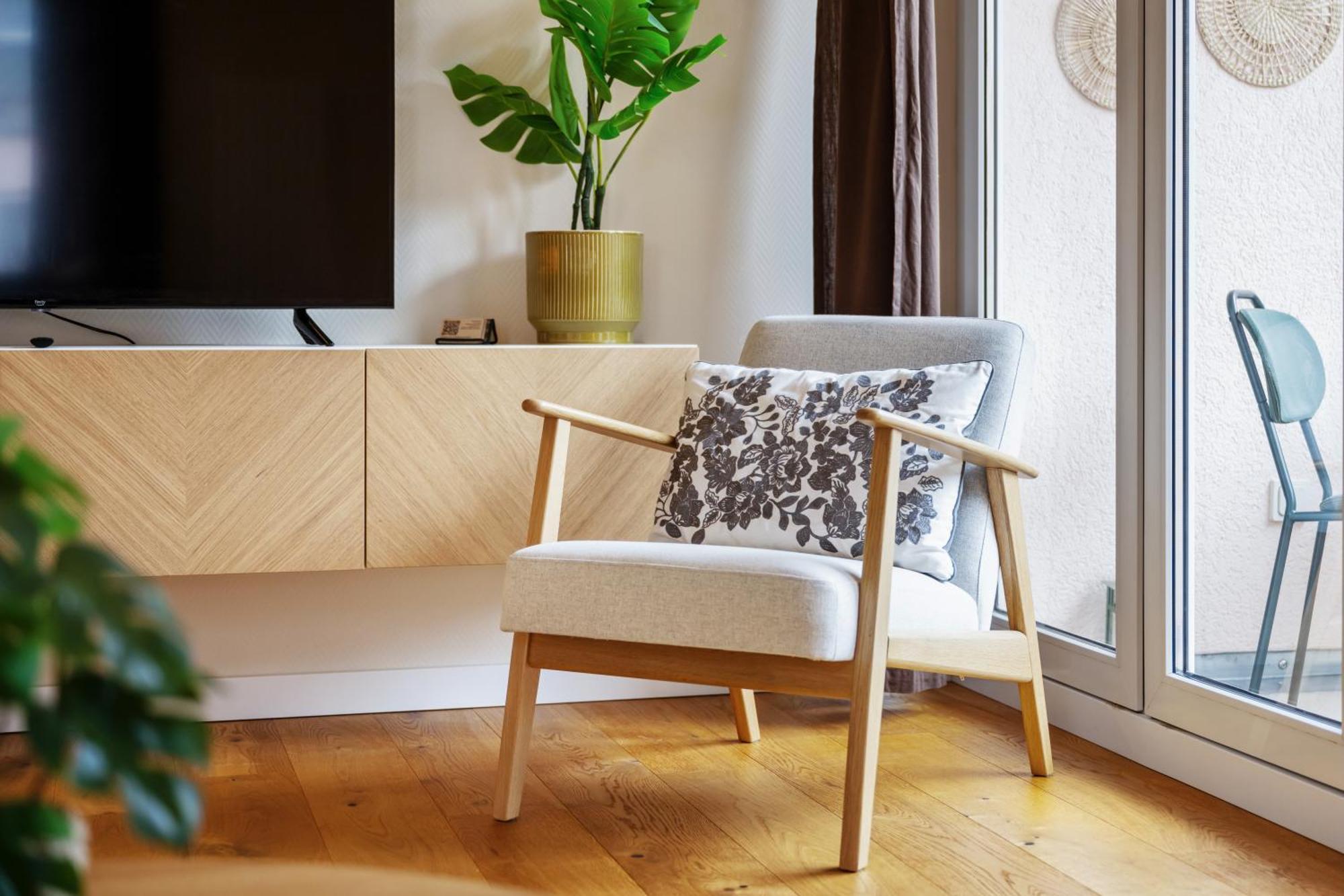 Edler Wohnraum Schwanenteich-Oase Mit Balkon, Kaffeevollautomat, Lift & Parkplatz Apartment Цвикау Екстериор снимка